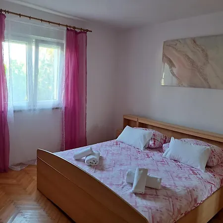 Robo Διαμέρισμα