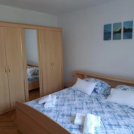 Apartament Robo